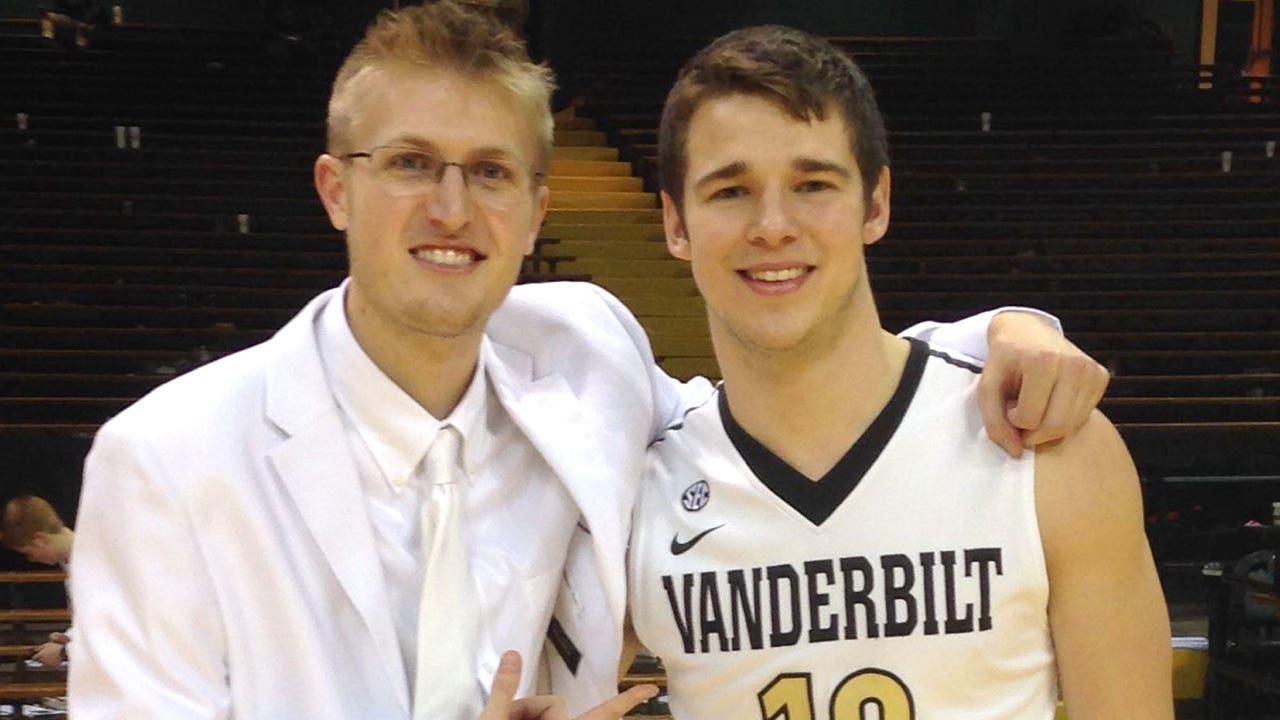 Ex-student manager Cross living the dream as Vandy hoops player